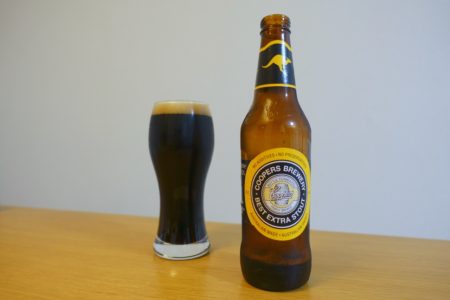 「クーパーズブリュワリー ベストエクストラスタウト」この黒さがたまらないパンチのあるビール。